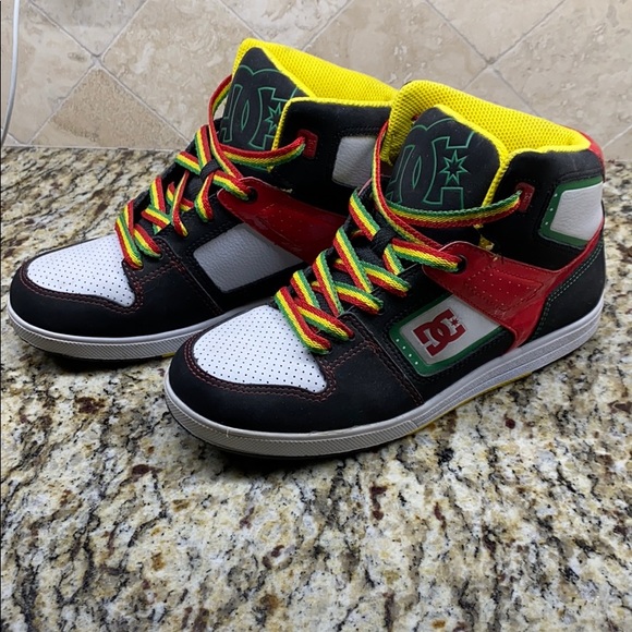 DC Name Brand Shoes. - Picture 4 of 4